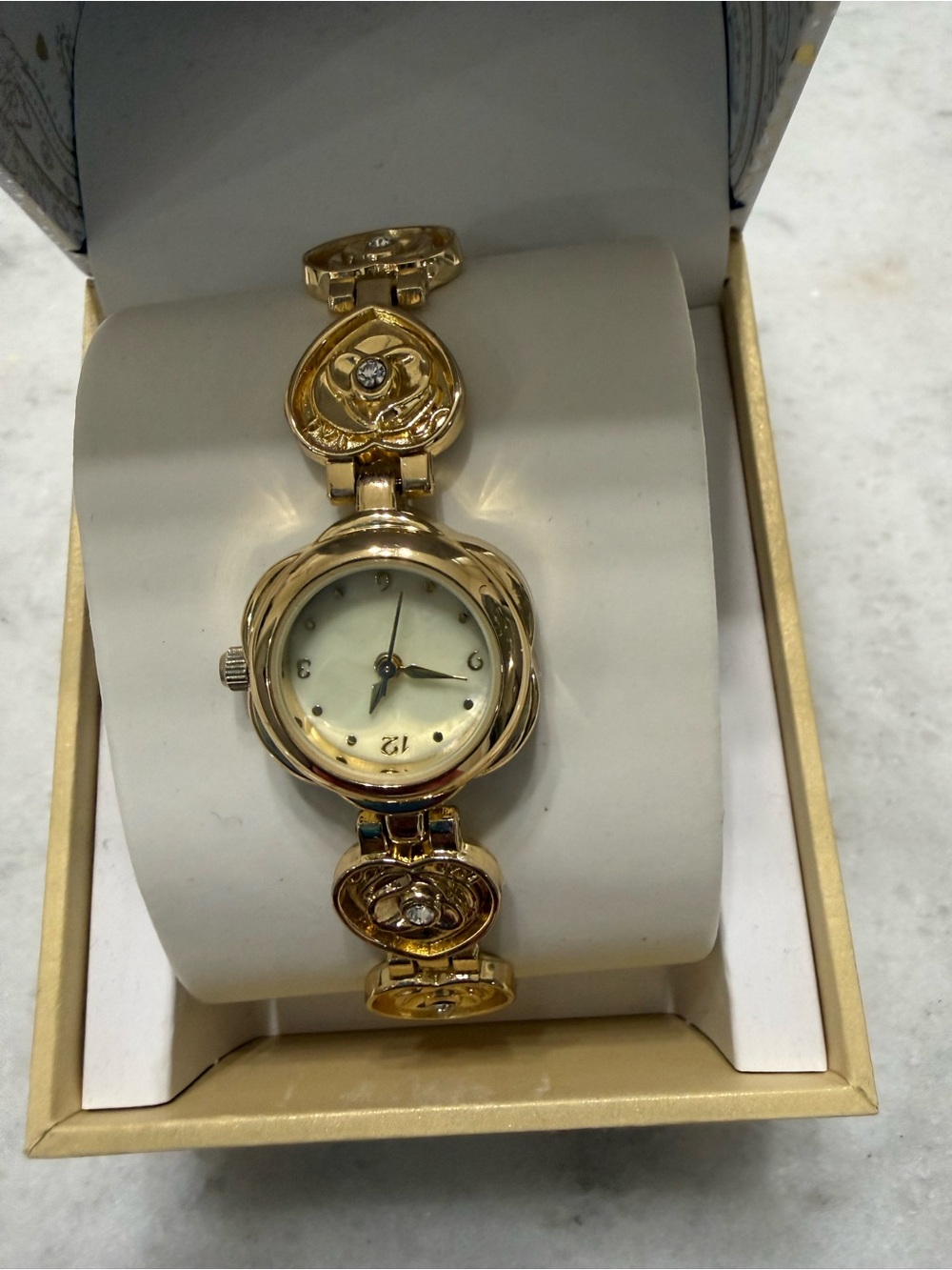Gold-Tone Women’s Heart Link Bracelet Watch